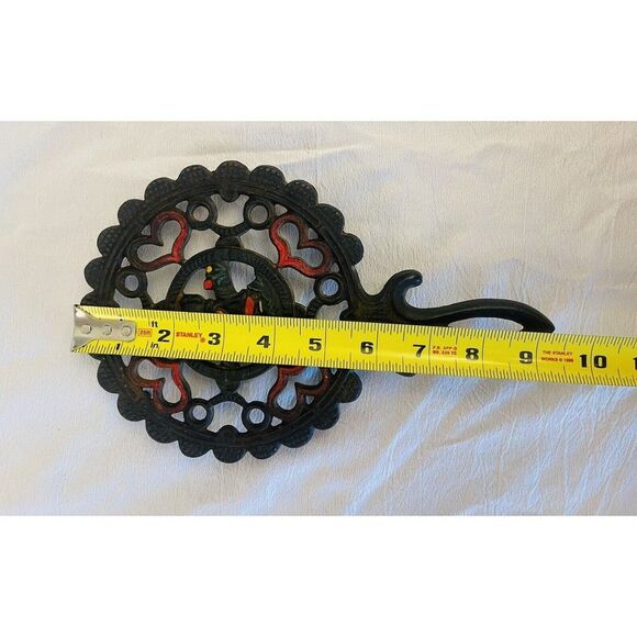 Cast Iron Footed Trivet Amish Girl & Hearts JZH 1952 20 Multicolor Insert VTG - Picture 5 of 7